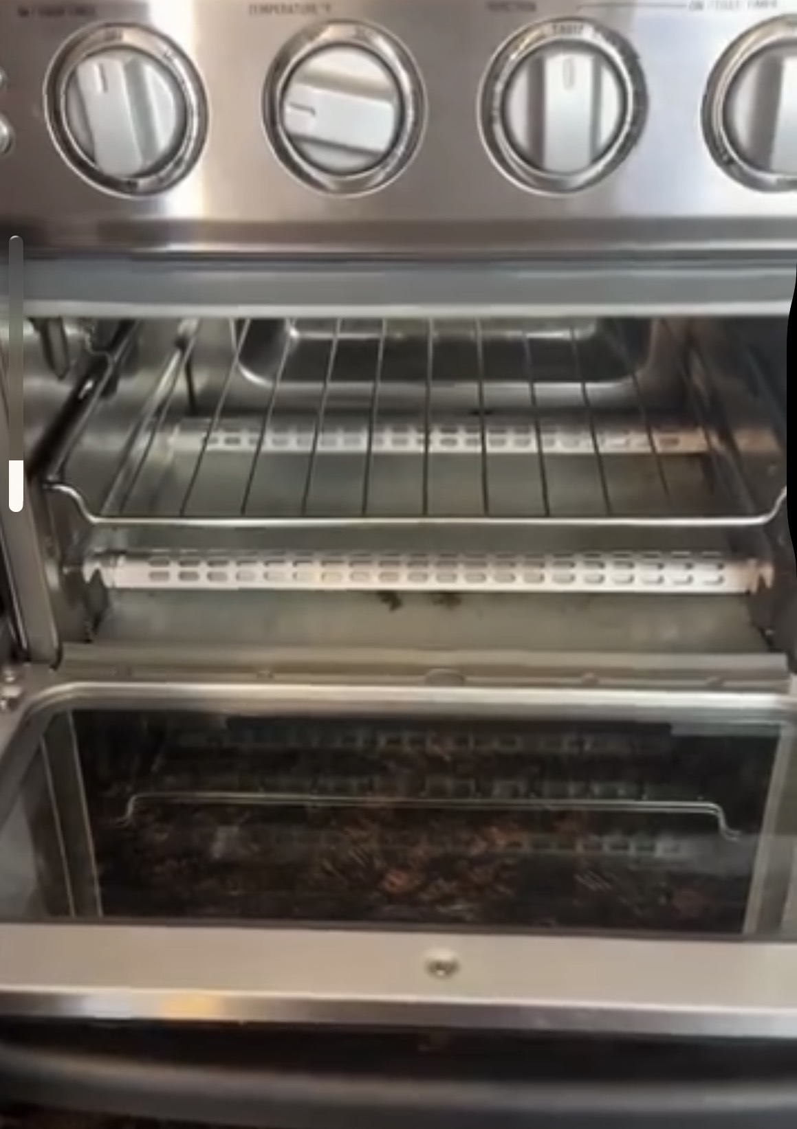 Oven after cleaning