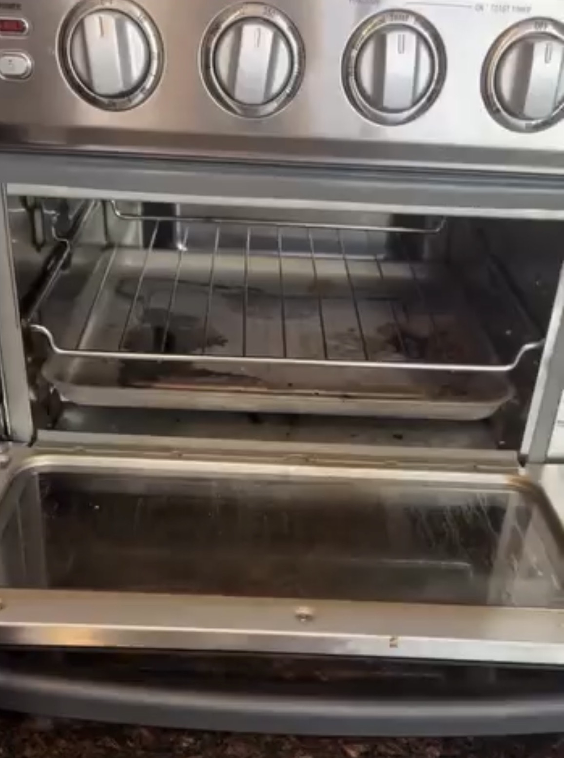 Oven before cleaning